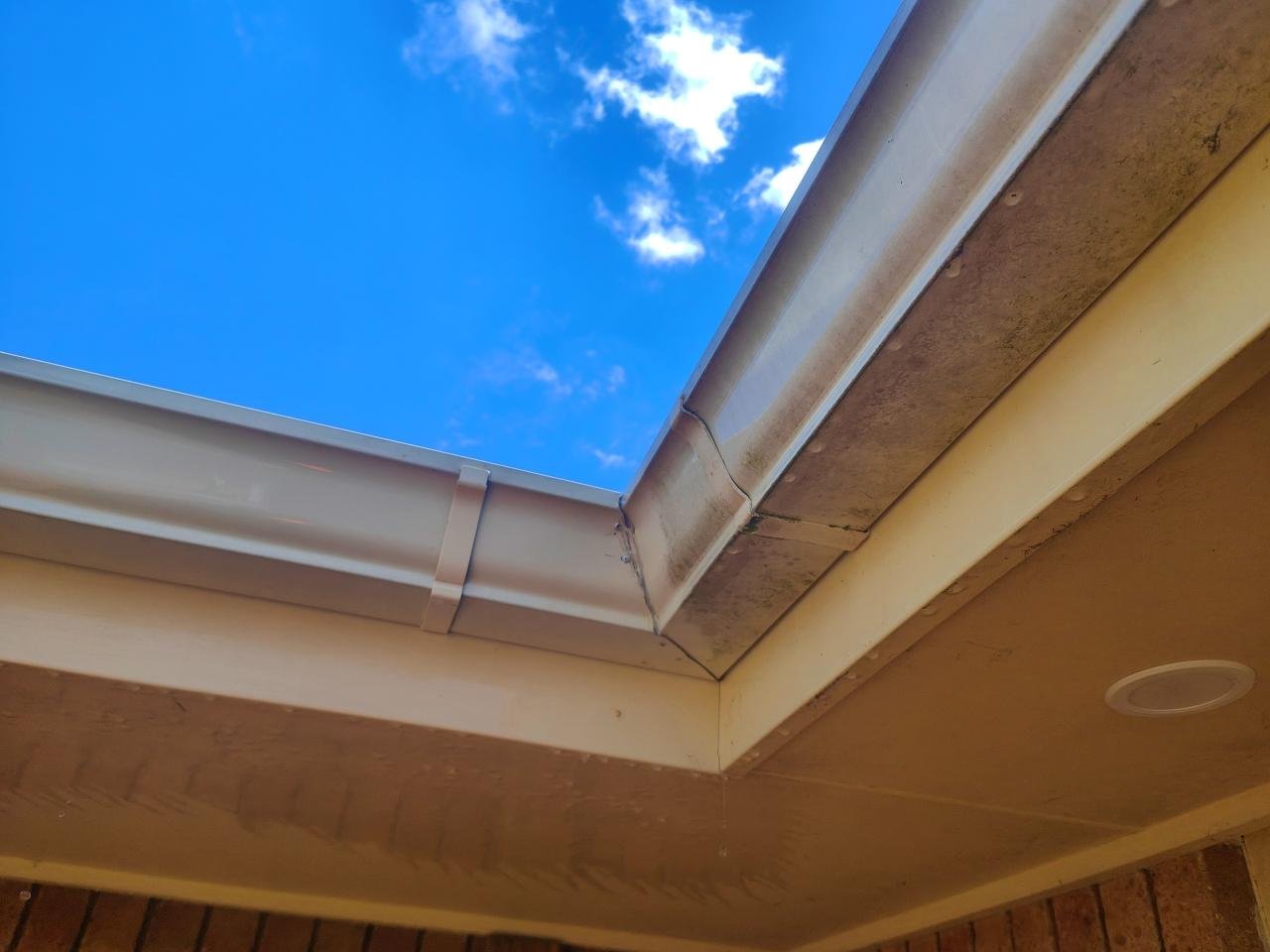 Gutter Cleaning in Tuakau and Bombay